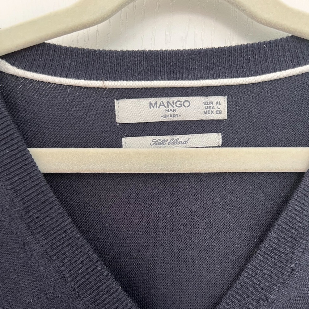 Men’s Silk blend black Sweater, size Large, brand, Mango